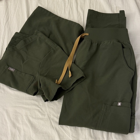 Figs Tops - Moss high waisted yola & Catarina scrub top set